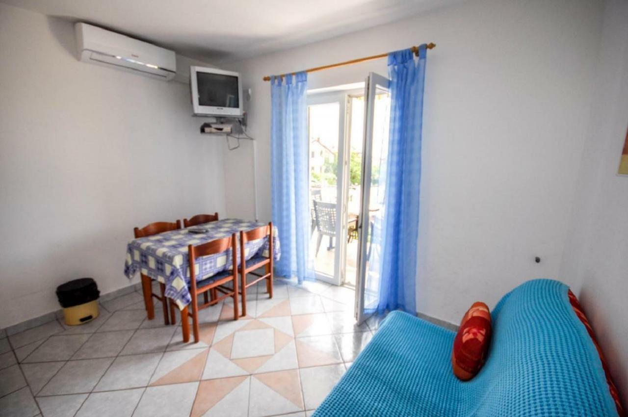 Ana M Apartments Novigrad Istria Eksteriør billede